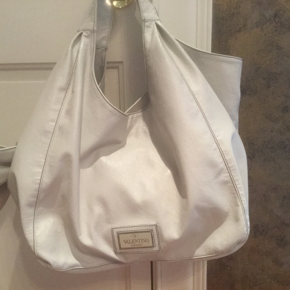 Authentic Valentino Nuage Bow Handbag - Picture 2 of 2